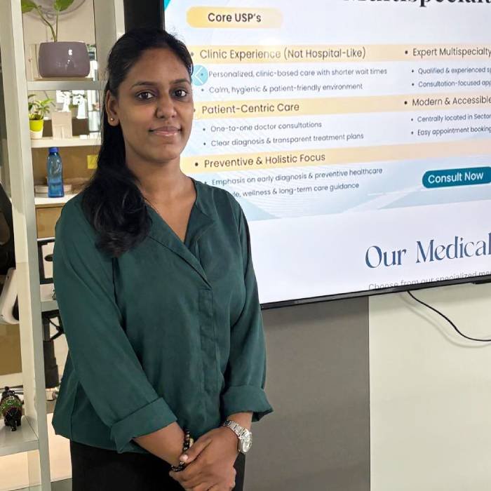 Dr. Ayushi Badgujar (PT)